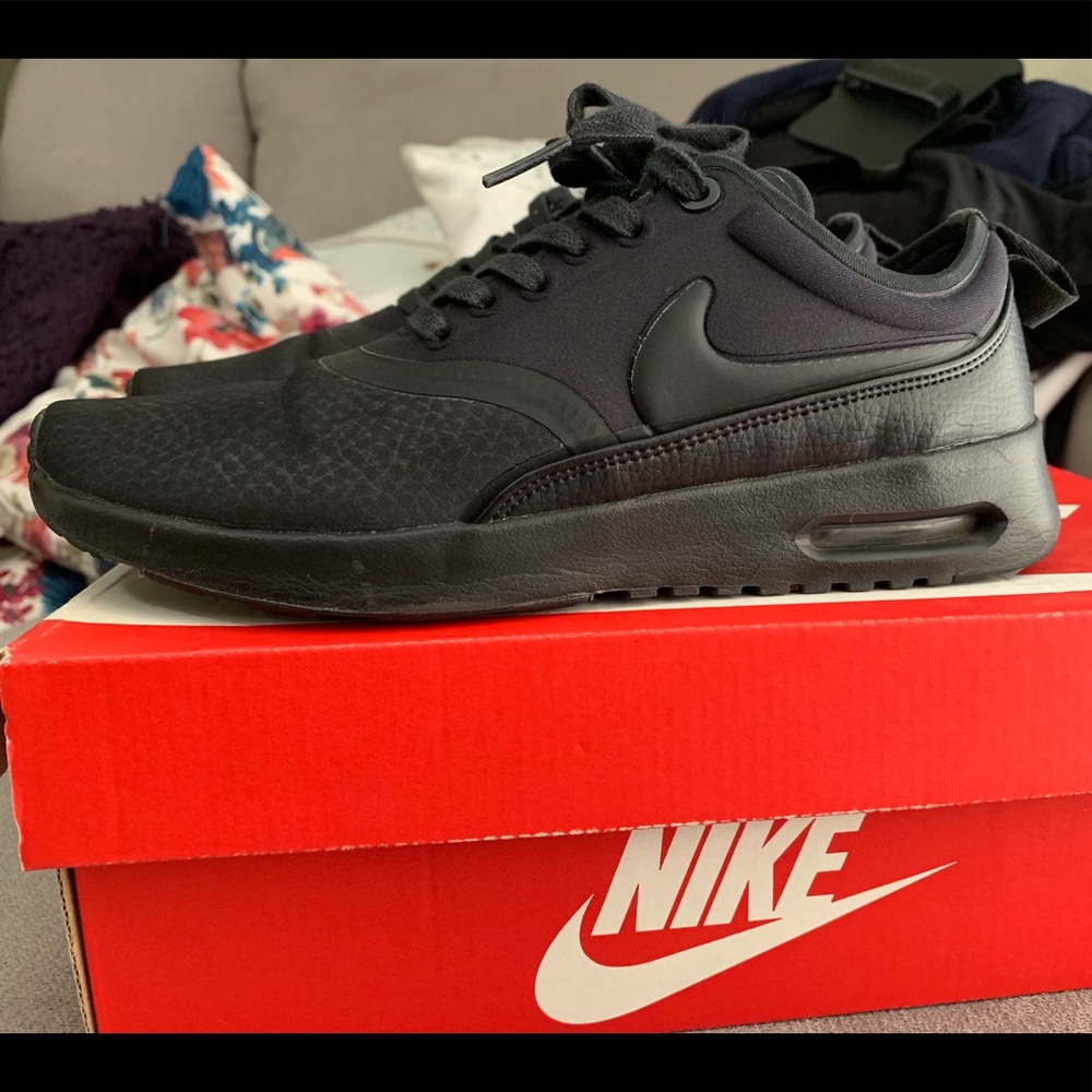 Women Nike Air Max Thea